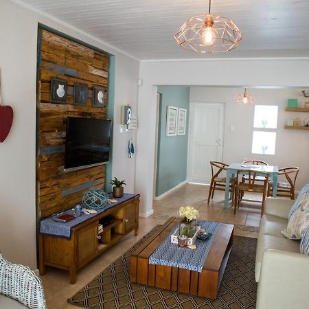 Mylas Cottage Swakopmund Exterior foto